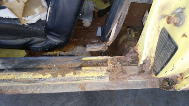 1971 Yellow Ford Mustang Fastback