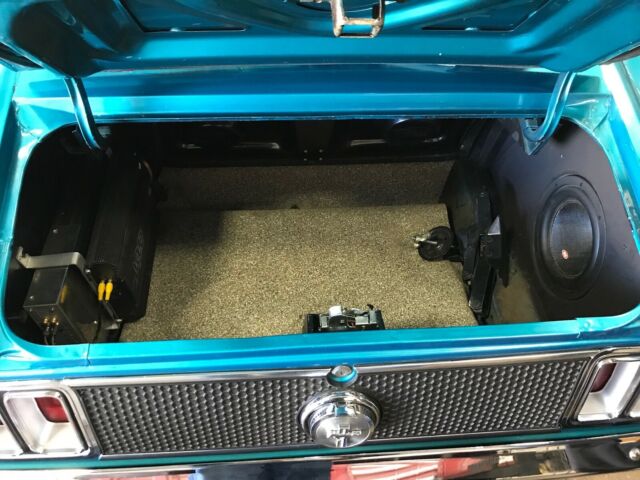 1970 Blue turquoise Ford Mustang Fastback