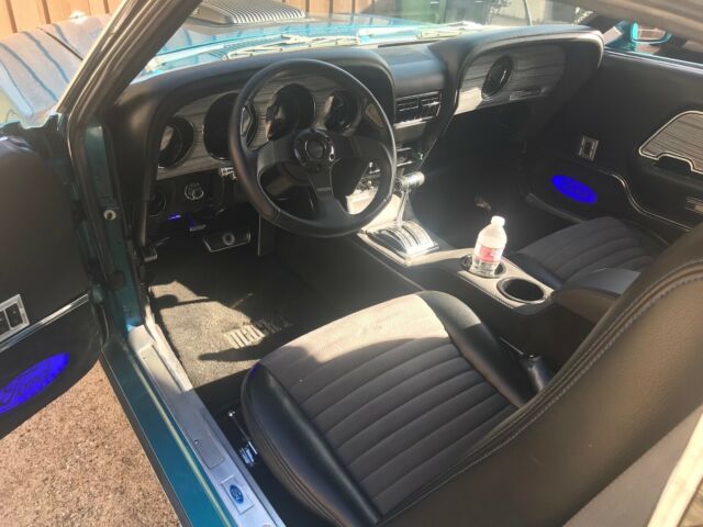 1970 Blue turquoise Ford Mustang Fastback