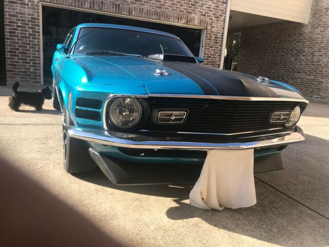 1970 Blue turquoise Ford Mustang Fastback