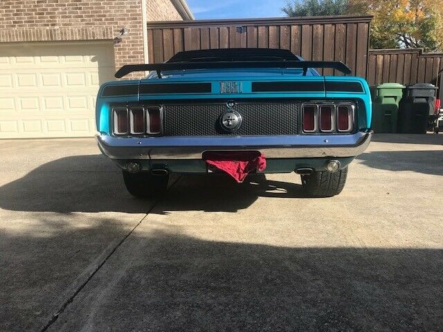 1970 Blue turquoise Ford Mustang Fastback