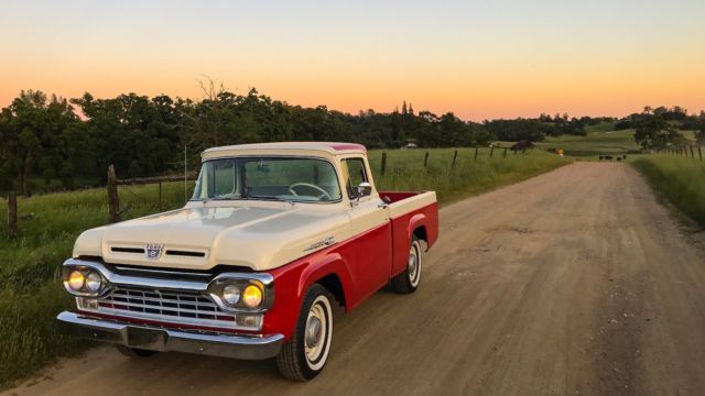 1960 Red Ford F-100