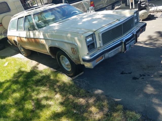 1976 Brown Chevrolet Malibu Wagon