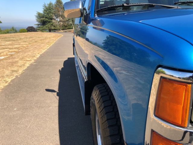 1992 Blue Chevrolet Silverado 1500 Extended Cab Pickup