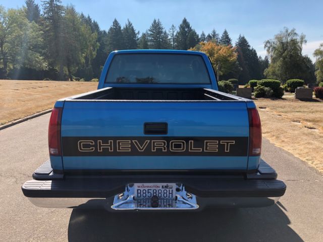 1992 Blue Chevrolet Silverado 1500 Extended Cab Pickup