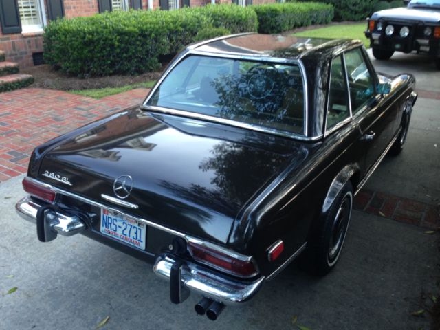 1971 Brown Mercedes-Benz SL-Class