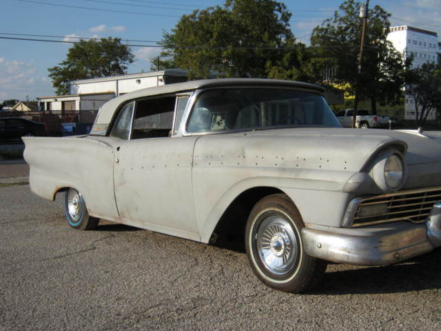 1957 GREY Ford SKYLINER CONVERTIBLE Convertible