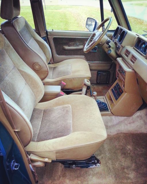 1991 Green Mitsubishi Montero SUV