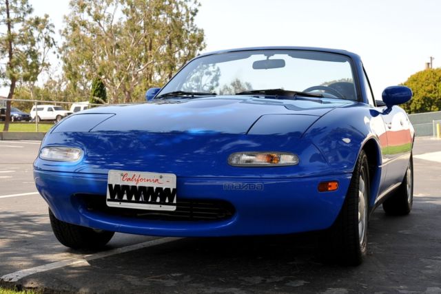 1990 Mariner Blue Mazda MX-5 Miata Convertible