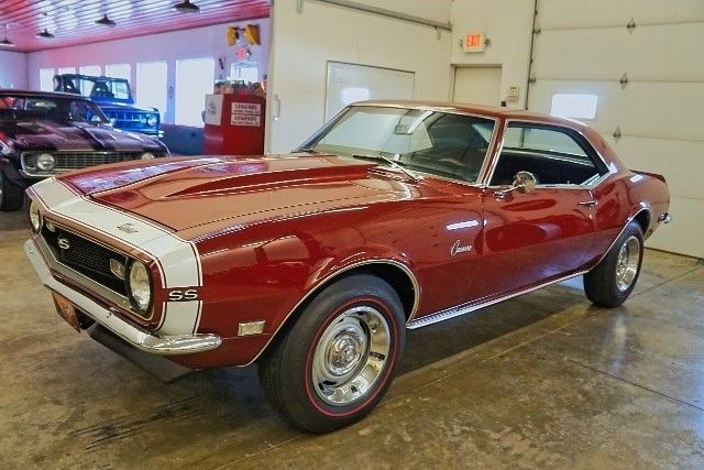1968 Marlboro Maroon Chevrolet Camaro --