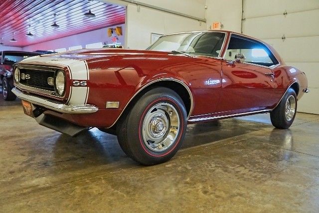 1968 Marlboro Maroon Chevrolet Camaro --