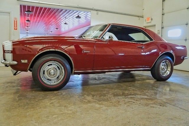 1968 Marlboro Maroon Chevrolet Camaro --