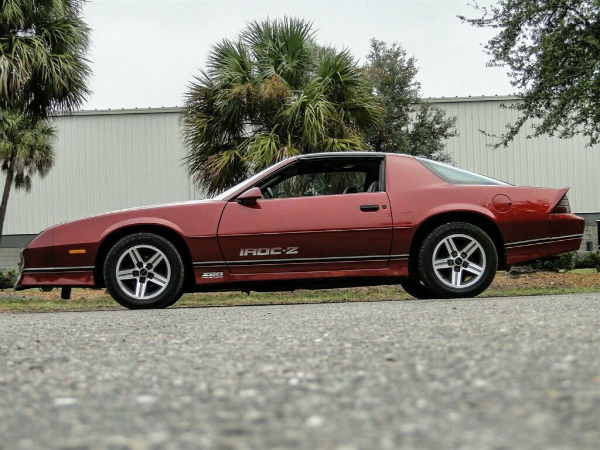 1986 Maroon Chevrolet Camaro 2d Coupe