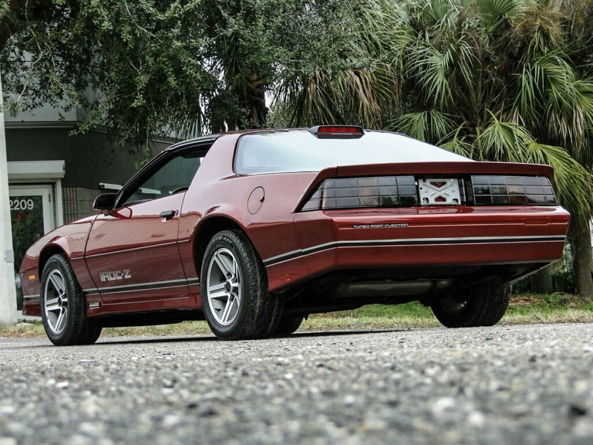 1986 Maroon Chevrolet Camaro 2d Coupe