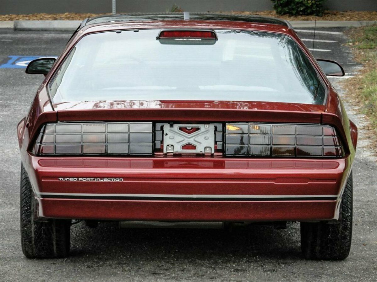 1986 Maroon Chevrolet Camaro 2d Coupe