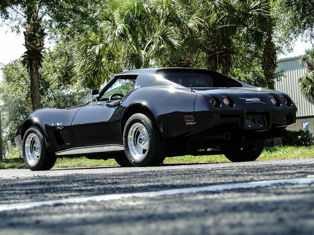 1977 Maroon Chevrolet Corvette 2d : 2 Door Hard TOP