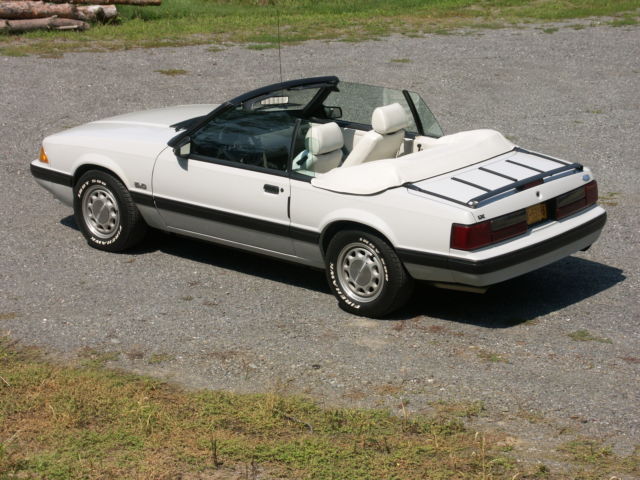 1987 Light Grey (Smoke) Ford Mustang Convertible