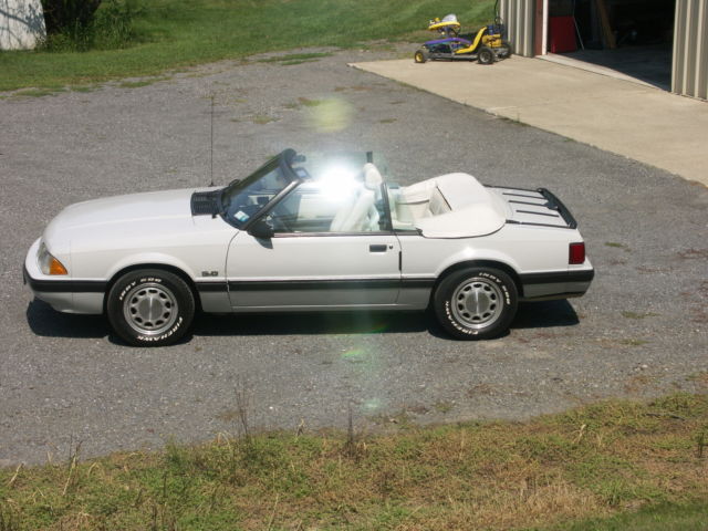 1987 Light Grey (Smoke) Ford Mustang Convertible