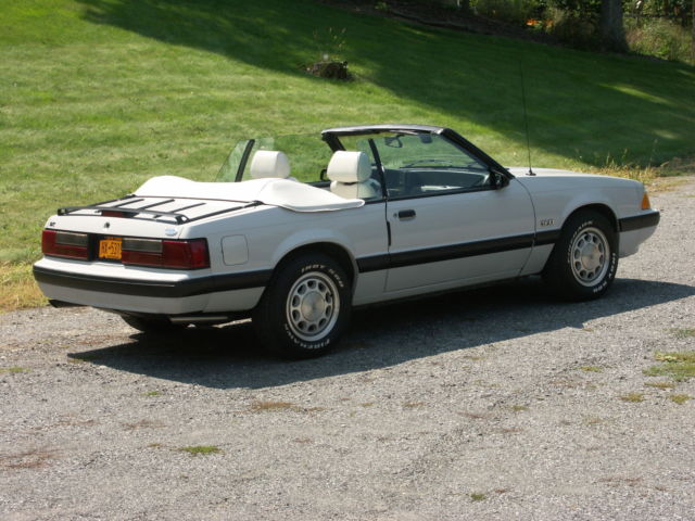 1987 Light Grey (Smoke) Ford Mustang Convertible