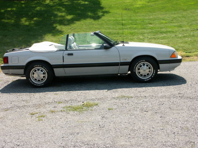 1987 Light Grey (Smoke) Ford Mustang Convertible