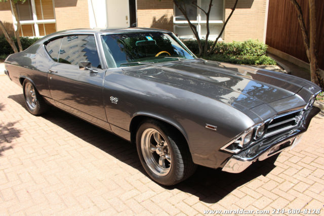 1969 Silver Chevrolet Chevelle Coupe