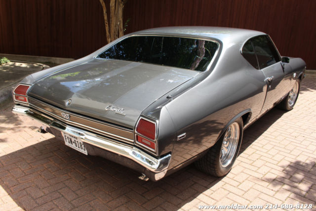 1969 Silver Chevrolet Chevelle Coupe