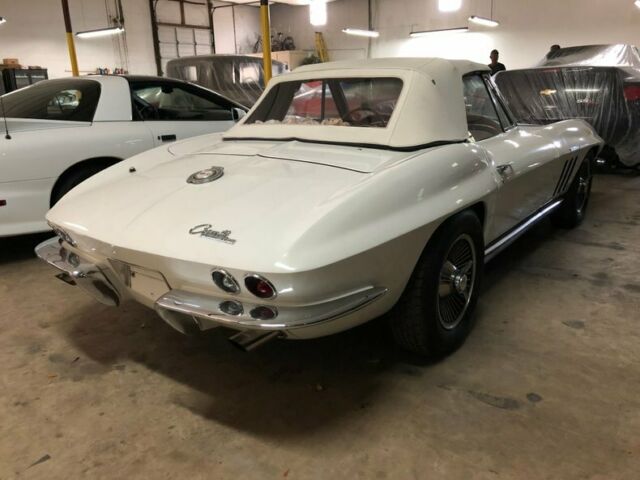1965 White Chevrolet Corvette Convertible