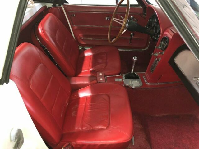 1965 White Chevrolet Corvette Convertible