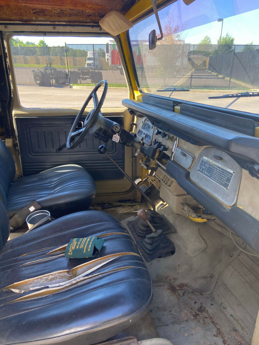 1975 Tan Toyota Land Cruiser SUV