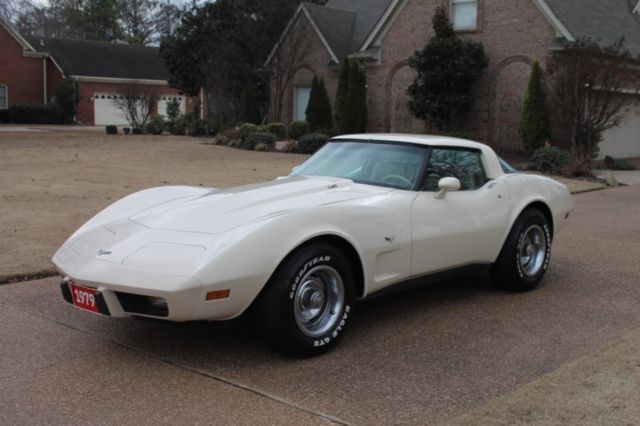 1979 Tan Chevrolet Corvette Coupe