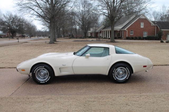 1979 Tan Chevrolet Corvette Coupe