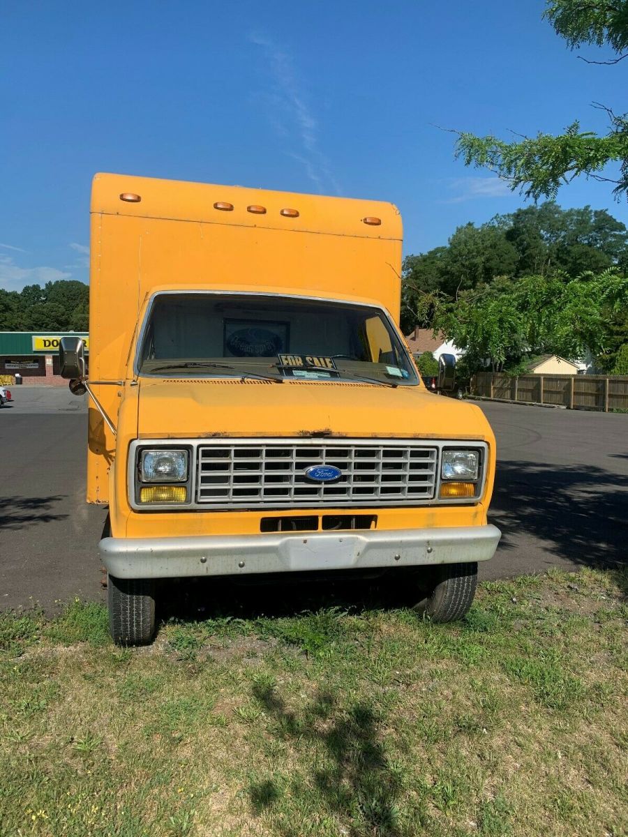 1991 Ford E-Series Van
