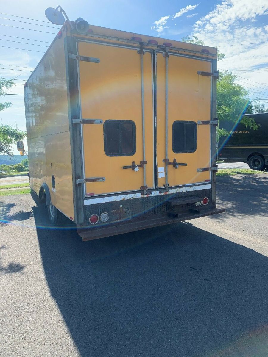 1991 Ford E-Series Van