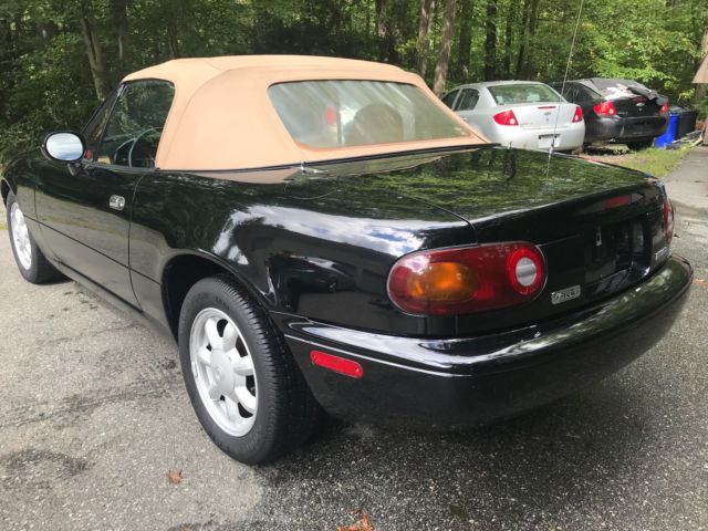 1993 Black Mazda MX-5 Miata Convertible