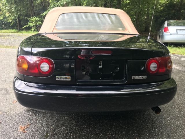 1993 Black Mazda MX-5 Miata Convertible