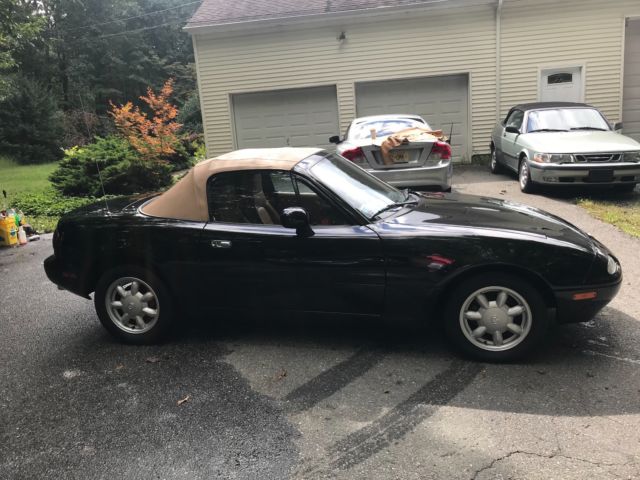 1993 Black Mazda MX-5 Miata Convertible