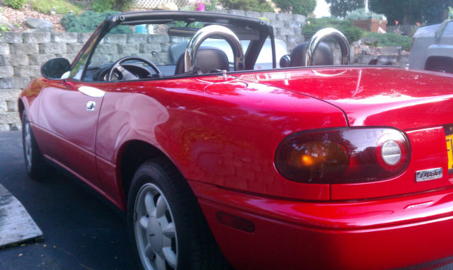 1990 Red Mazda MX-5 Miata Convertible