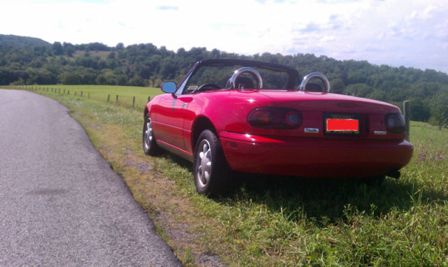 1990 Red Mazda MX-5 Miata Convertible