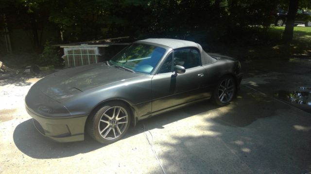 1990 Gray Mazda MX-5 Miata Convertible