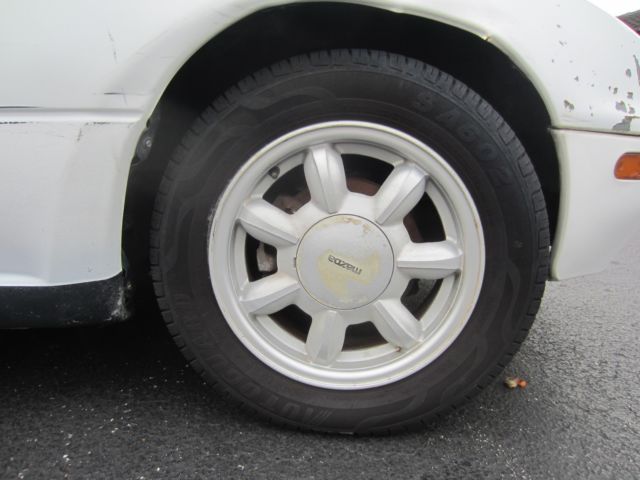 1991 White Mazda MX-5 Miata Convertible