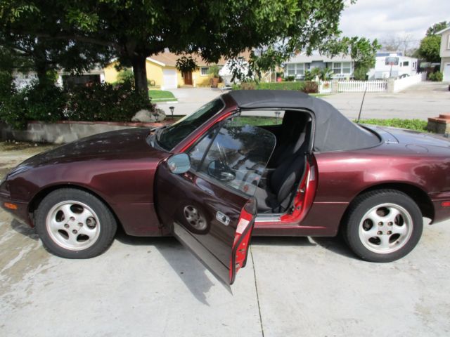 1990 Red Mazda MX-5 Miata Convertible