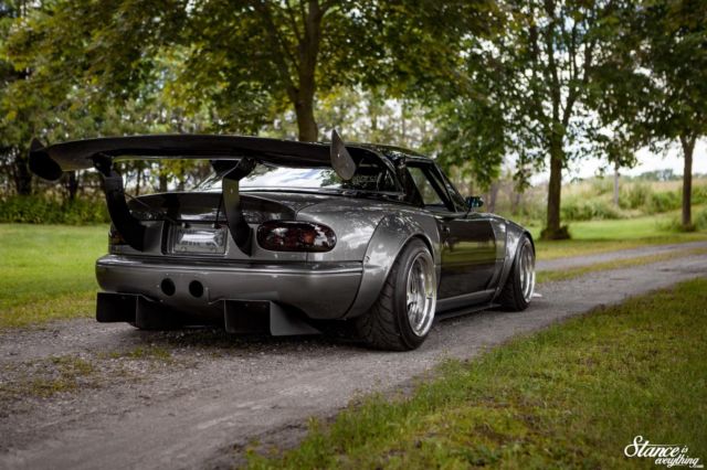 1992 Gray Mazda MX-5 Miata Convertible