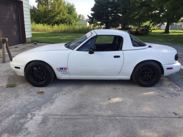 1994 White Mazda MX-5 Miata
