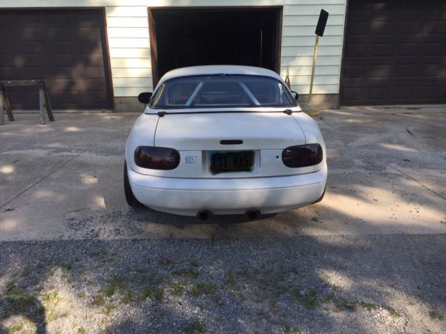1994 White Mazda MX-5 Miata