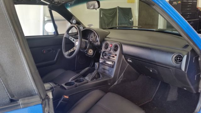 1990 Blue Mazda MX-5 Miata Convertible