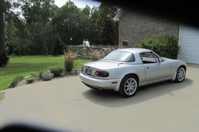 1993 Silver Mazda MX-5 Miata Convertible