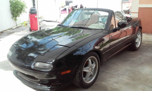 1991 Red Mazda MX-5 Miata Convertible