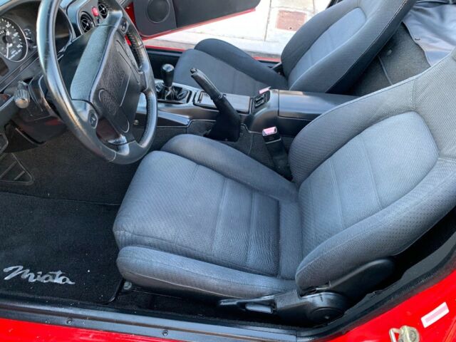 1990 Red Mazda MX-5 Miata Convertible