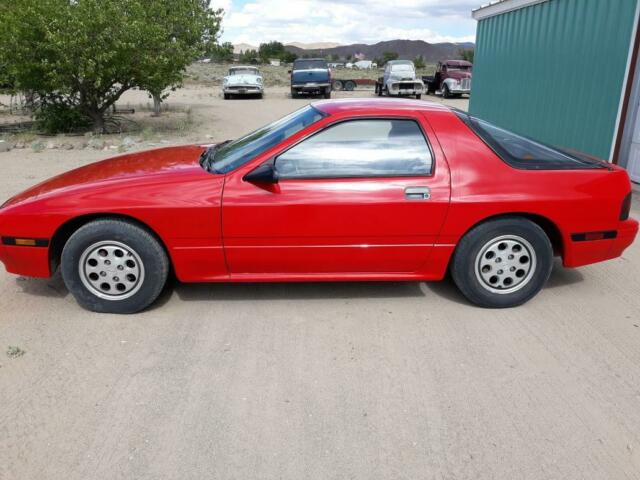 1987 Red Mazda RX-7 Coupe