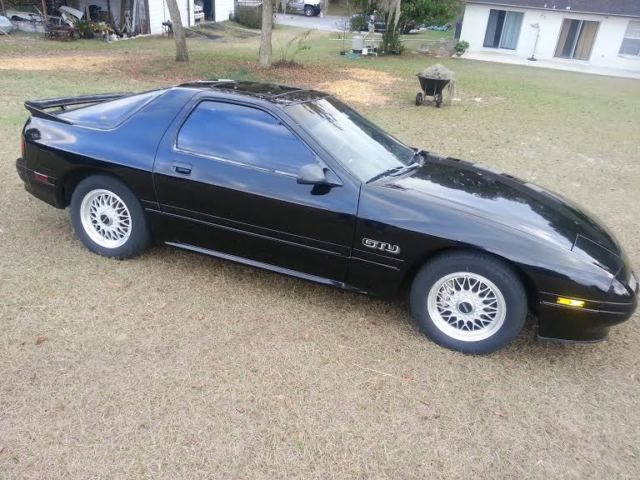 1990 Black Mazda RX-7 Coupe